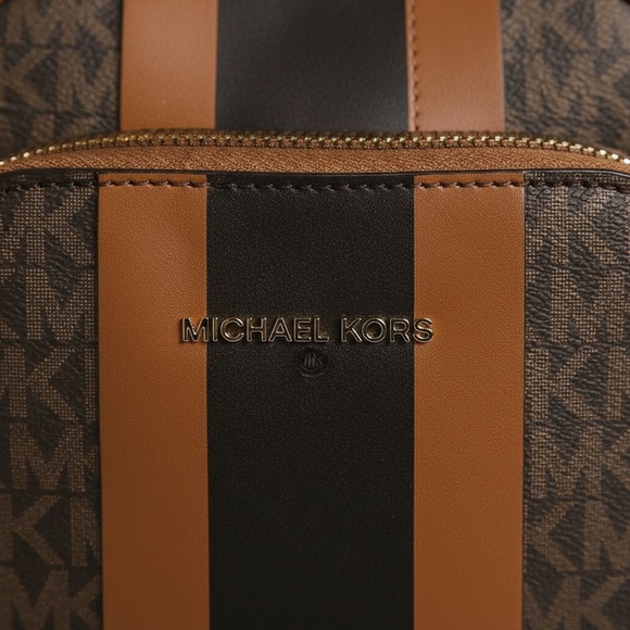 NWOT Michael Kors Jet Set Striped Crossbody - Picture 3 of 14